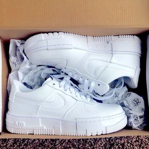 Women Air Force 1